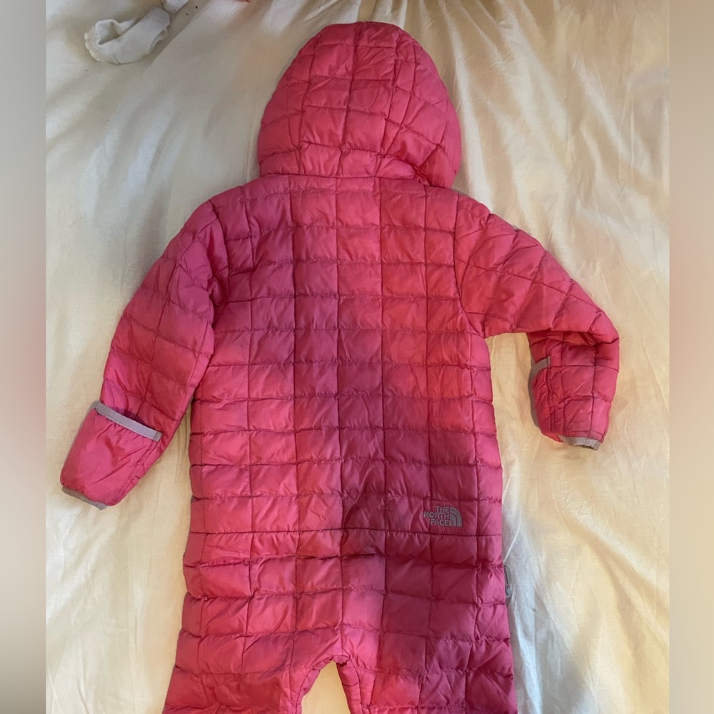 The North Face Kids Pink Hooded Puffer Snowsuit